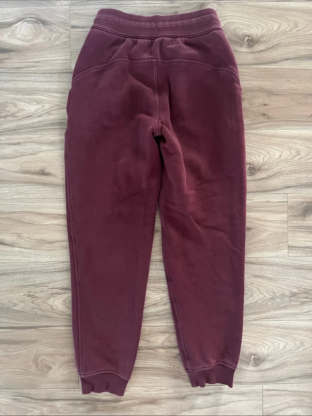 Lululemon Women’s Maroon Scuba Drawstring Jogger Pants